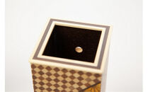 【箱根寄木細工　四角花瓶　小寄木】　季節の草木を伝統工芸に入れて