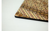 【箱根寄木細工　マウスパッド　小寄木】デスクまわりをお洒落に演出【寄木細工マウスパッド小寄木細工 W180×H180×D5ｍｍ 寄木模様 幾何学模様 木製品　木の温かみ コンパクトサイズ 花台 神奈川県 小田原市 】