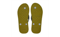 海にかえる生分解性の国産ビーチサンダル「SIX LINE」☆小田原城型フローティングキーホルダー付き ソール：カーキ×鼻緒：グレー・24cm【高島屋選定品】