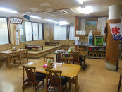 【ふるさと納税】軟骨入りスープ４食セット&nbsp;～「沖縄・浜屋そば」よりお届け！～&nbsp;｜人気&nbsp;沖縄そば&nbsp;ソーキ&nbsp;&nbsp;沖縄&nbsp;おきなわ&nbsp;食堂&nbsp;そば&nbsp;そーき&nbsp;ソーキ&nbsp;三枚肉&nbsp;肉&nbsp;沖縄そば&nbsp;おきなわそば&nbsp;おすすめ&nbsp;人気&nbsp;&nbsp;家族&nbsp;ファミリー&nbsp;汁&nbsp;スープ