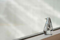 【世界初の全方位受光ソーラー】スフェラーペンギン＜クリア＞［&nbsp;京都&nbsp;世界初&nbsp;太陽電池&nbsp;スフェラ―パワー&nbsp;ペンギン&nbsp;ソーラー&nbsp;オブジェ&nbsp;かわいい&nbsp;不思議&nbsp;水槽用装飾品&nbsp;ふるさと&nbsp;おしゃれ&nbsp;かっこいい&nbsp;京都&nbsp;通販&nbsp;送料無料&nbsp;ふるさと納税&nbsp;］&nbsp;