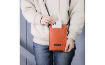 ＼年内発送／スマホショルダー/ ブラウン M120