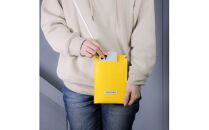 ＼年内発送／スマホショルダー/ イエロー M120