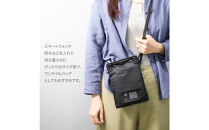 FUKUNARY&nbsp;サコッシュ&nbsp;バッグ&nbsp;バーティカルサコッシュ&nbsp;ブラック&nbsp;MA-1テイスト&nbsp;ナイロン&nbsp;ツイル&nbsp;スマホケース&nbsp;メンズ&nbsp;レディース&nbsp;ミリタリー調&nbsp;おしゃれ&nbsp;日本製&nbsp;広島市&nbsp;フクナリー&nbsp;F021