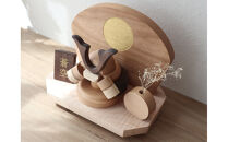 ぬくもりを飾る　天然木の節句兜