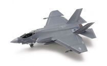 1/48&nbsp;ロッキード&nbsp;マーチン&nbsp;F-35C&nbsp;ライトニングII