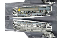 1/48&nbsp;ロッキード&nbsp;マーチン&nbsp;F-35C&nbsp;ライトニングII