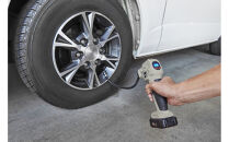 充電式エアコンプレッサ&nbsp;10.8V&nbsp;アイリスオーヤマ&nbsp;家電&nbsp;電化製品&nbsp;家庭用&nbsp;ノズル3種類&nbsp;充電式&nbsp;パワフル&nbsp;USB&nbsp;空気圧測定&nbsp;オートストップ&nbsp;JAC10TC&nbsp;サンドベージュ