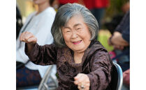 【ふるさと納税】☆沖縄芸能カチャーシー体験☆～沖縄貸衣装体験付き～　|&nbsp;沖縄&nbsp;旅行&nbsp;クーポン&nbsp;体験&nbsp;トラベル&nbsp;人気&nbsp;おすすめ&nbsp;リゾート&nbsp;チケット&nbsp;北谷&nbsp;ちゃたん&nbsp;おすすめ&nbsp;送料無料