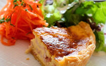 自家製&nbsp;キッシュ&nbsp;ロレーヌ（グリエールチーズとベーコン）Quiche&nbsp;Lorraine&nbsp;(直径11cm)&nbsp;約210g&nbsp;食品&nbsp;おかず&nbsp;加工食品&nbsp;洋食&nbsp;キッシュ&nbsp;ロレーヌ&nbsp;グリエールチーズ&nbsp;ベーコン