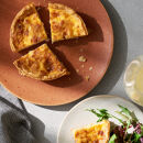 自家製&nbsp;キッシュ&nbsp;ロレーヌ（グリエールチーズとベーコン）Quiche&nbsp;Lorraine&nbsp;(直径11cm)&nbsp;約210g&nbsp;食品&nbsp;おかず&nbsp;加工食品&nbsp;洋食&nbsp;キッシュ&nbsp;ロレーヌ&nbsp;グリエールチーズ&nbsp;ベーコン