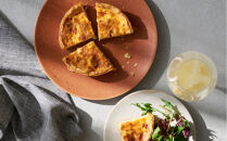 自家製&nbsp;キッシュ&nbsp;ロレーヌ（グリエールチーズとベーコン）Quiche&nbsp;Lorraine&nbsp;(直径11cm)&nbsp;約210g&nbsp;食品&nbsp;おかず&nbsp;加工食品&nbsp;洋食&nbsp;キッシュ&nbsp;ロレーヌ&nbsp;グリエールチーズ&nbsp;ベーコン