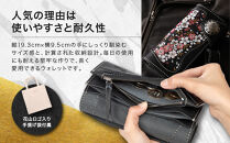 【デグナー】花山レザーウォレット&nbsp;[W-9AK]&nbsp;京桜&nbsp;ブラック｜京都&nbsp;バイクギア&nbsp;人気ブランド&nbsp;バイク［&nbsp;レザー&nbsp;財布&nbsp;ウォレット&nbsp;金襴織物&nbsp;おしゃれ&nbsp;人気&nbsp;おすすめ&nbsp;革&nbsp;牛革&nbsp;ツーリング&nbsp;ライダー&nbsp;バイカー&nbsp;バイク&nbsp;お取り寄せ&nbsp;通販&nbsp;送料無料&nbsp;ふるさと納税&nbsp;］