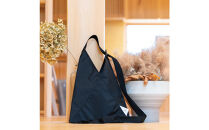 【利き手を選ばないショルダートート】　Niji　Super&nbsp;water&nbsp;repellent｜人気バッグ&nbsp;おすすめトート［&nbsp;ショルダートート&nbsp;Niji&nbsp;Super&nbsp;water&nbsp;repellent&nbsp;撥水加工&nbsp;軽量&nbsp;バッグ&nbsp;トート&nbsp;人気&nbsp;おすすめ&nbsp;ギフト&nbsp;プレゼント&nbsp;お取り寄せ&nbsp;通販&nbsp;送料無料&nbsp;ふるさと納税&nbsp;］