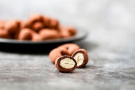 【高島屋選定品】＜dari K(ダリケー）＞カカオサンドクッキー（ダーク）6枚入＆カシューチョコ［ 京都 チョコレート カカオを通して世界を変える 人気 おすすめ ギフト プレゼント 贈答 お取り寄せ お菓子 スイーツ ］