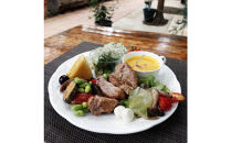 「西川農園」珍しいフルーツの摘み取り体験と農園カフェでくつろぎランチ