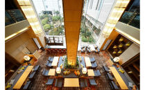 【日本料理　八万ぼり（ホテルニューオウミ）】ペアランチまたはディナー食事券