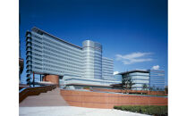 【鉄板焼おおみ（琵琶湖ホテル）】ペアランチまたはディナー食事券