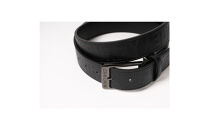 BUNCUREY　エンボス加工ベルト（BM23SS-08-022）〈ブラック〉