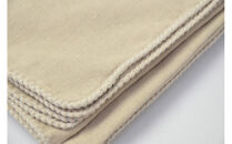 ガーゼバスタオル　大判サイズ　（もも色）&nbsp;|&nbsp;Fabric&nbsp;Plus&nbsp;ファブリックプラス&nbsp;ガーゼ&nbsp;バスタオル&nbsp;綿入り&nbsp;綿100％&nbsp;涼感&nbsp;軽量&nbsp;通気性&nbsp;吸水性&nbsp;肌触り&nbsp;快眠&nbsp;寝具&nbsp;人気&nbsp;おすすめ&nbsp;洗える&nbsp;日本製&nbsp;送料無料