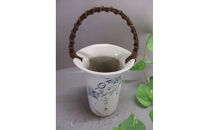 【信楽焼】つる付粉引ぶどう絵花入れ・花瓶・花器　nha-043