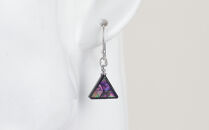 【嵯峩螺鈿野村】ウロコピアス｜京都&nbsp;老舗&nbsp;伝統工芸&nbsp;漆器&nbsp;ジュエリー［&nbsp;京都&nbsp;老舗&nbsp;伝統工芸&nbsp;工芸品&nbsp;アクセサリー&nbsp;ジュエリー&nbsp;ファッション&nbsp;漆&nbsp;人気&nbsp;おすすめ&nbsp;職人&nbsp;お取り寄せ&nbsp;通販&nbsp;送料無料&nbsp;ふるさと納税&nbsp;］