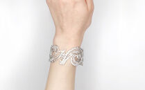 【KAORU】カリグラフィ&nbsp;バングル&nbsp;/&nbsp;シルバー｜京都&nbsp;ジュエリーブランド&nbsp;人気ジュエリー［&nbsp;美しい透かし柄&nbsp;壮麗で華やかなデザイン&nbsp;上品&nbsp;日常使い&nbsp;人気&nbsp;おすすめ&nbsp;ギフト&nbsp;プレゼント&nbsp;お取り寄せ&nbsp;通販&nbsp;送料無料&nbsp;ふるさと納税&nbsp;］