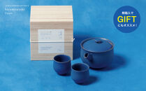 【fuuu】酒器一式(片口+お猪口二個)桐箱入〈青色〉｜京都 清水焼 酒器 人気セット おしゃれ [ 京焼 窯元 陶謙窯 片口 おちょこ セット おしゃれ 電子レンジ対応 人気 おすすめ お酒 日本酒 ギフト プレゼント お取り寄せ 通販 送料無料 ふるさと納税 ]