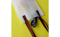 香川県産プリーツバッグ・ストライプ・ラージ［&nbsp;ブロンズ&nbsp;１点］軽やかで上品な透け感のあるショルダーバッグ