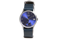 JIOS OMI 日本製 クラシックスタイル クオーツ腕時計 メンズ レディース ウォッチ ユニセックス 男女兼用 Made in Shiga スモールセコンド シルバー×ブルー 栃木レザー NATOベルト （ブルーネイビー）