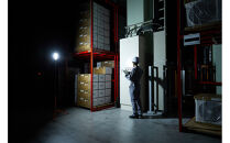 ＬＥＤスタンドライト&nbsp;７５００ｌｍ&nbsp;LWT-7500ST2