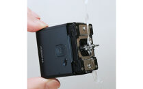 川崎市に本社工場を構える　理美容家電メーカー　ロゼンスターJPN　モバイルシェーバー5枚刃　SRM-506