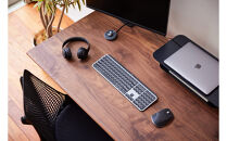 【幅180cm&nbsp;奥行80cm&nbsp;厚み3cm】【ウォールナット】電動昇降デスク&nbsp;無垢材&nbsp;パソコンデスク&nbsp;WAAKstandingPro