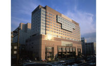 【ホテルオークラ福岡】平休日1泊朝食付 ペア宿泊券