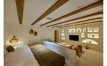 プリシアリゾートヨロンスイートヴィラぺア宿泊券（1泊朝食付）