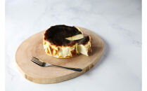 箱根発！なめらか濃厚バスクチーズケーキ&nbsp;箱根チーズテラス・カプチ&nbsp;【プレーン・ホール】