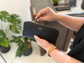 革職人が作った牛革ラウンドファスナー長財布［BLK］