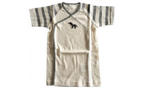 オーガニックコットンベビーウェア2点セット(動物刺しゅう付き・シマウマ)