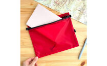 【赤】A5サイズが入る軽いナイロンフラットポーチ　旅行用　着替え