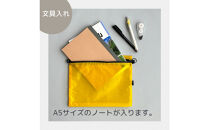 【黄色】A5サイズが入る軽いナイロンフラットポーチ　旅行用　着替え