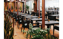 【ダイニング　イグレック（神戸北野ホテル）】ペア食事券《ナイトスイーツビュッフェ》