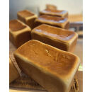 【香り立つ焼きたての幸福】パン工房ベルクの「食パン」3本(1.8斤/1本)セット