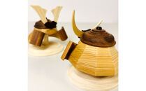 木製兜飾り&nbsp;大鍬（おおくわ）／天然木の節句飾り〈Ricod〉