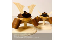 木製兜飾り&nbsp;伊達鍬（だてくわ）／天然木の節句飾り〈Ricod〉