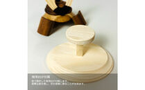 木製兜飾り&nbsp;伊達鍬（だてくわ）／天然木の節句飾り〈Ricod〉