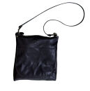 革・サコッシュ（ファスナー付き）［ブラック］