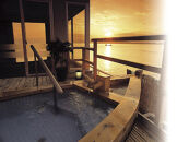 【加太淡嶋温泉大阪屋ひいなの湯】平休日1泊2食付ペア宿泊券《海の見えるリニューアル和洋室》