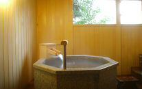 【吉田屋山王閣】平休日1泊2食付　ペア宿泊券《「松風庵」露天風呂付和室》