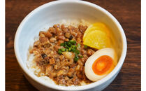 麺線屋formosa&nbsp;川崎人気台湾料理店の&nbsp;麺線、魯肉、ラー油セット