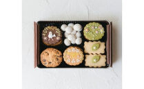 ちいさな窓のクッキー缶「ツルギーとリリスの恋ものがたり」　